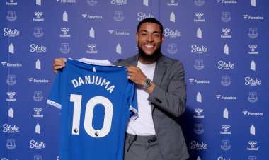 Arnaut Danjuma Receives Welcome Note from Pape Matar Sarr After Transferring to Everton