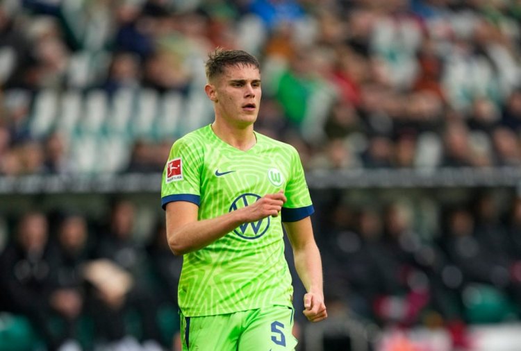 Tottenham believe ‘strong’ defender is a more suitable choice for Ange over Micky Van de Ven