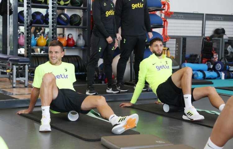 “Tottenham’s Lo Celso Seen at Training with Cristian Romero Amid Sale Rumours”