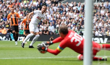 Tottenham’s 26-year-old player’s outstanding performance enthrals Maddison and Solomon.