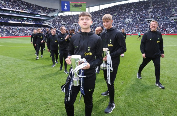 Jermain Defoe Speaks Highly of Tottenham’s Remarkable Teen Prodigy